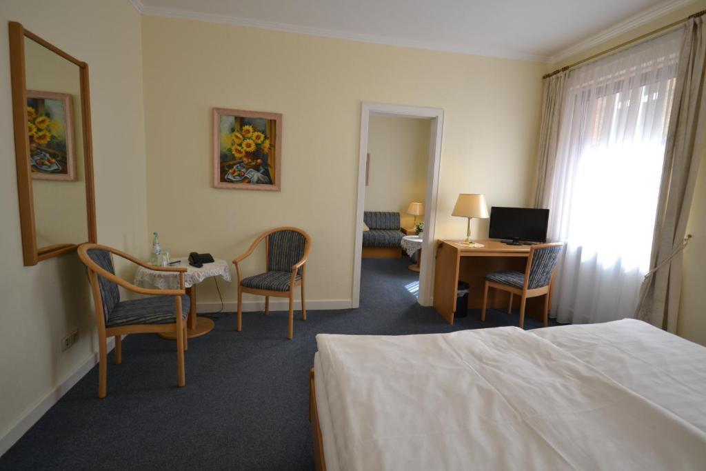 Hotel Binz Bernkastel-Kues Pokój zdjęcie